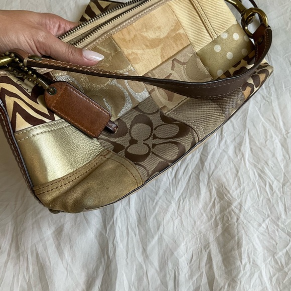 Coach patchwork shoulder bag with wristlet pouch - Picture 6 of 11